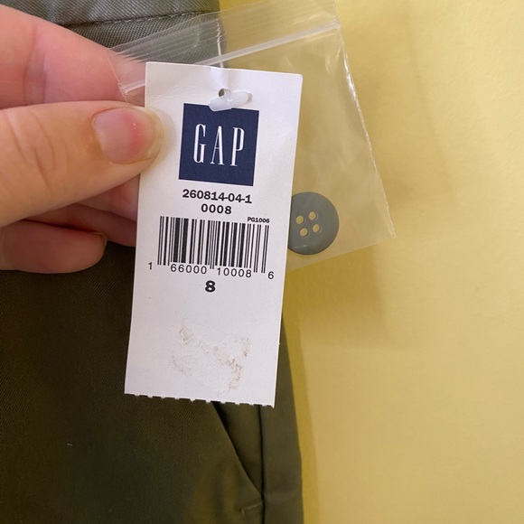 NWT GAP Olive Green Classic Fit Capri Pants Size 8 - Picture 5 of 10